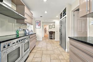 BROMLEY ROAD- click for photo gallery